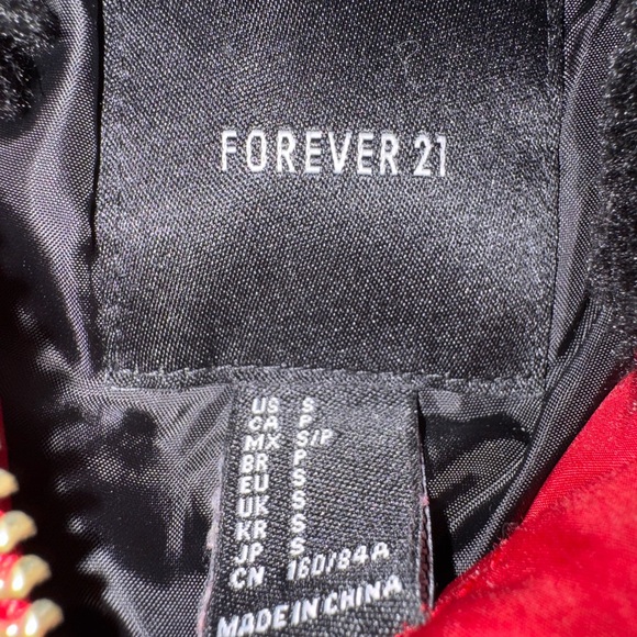 Vintage Forever 21 Red Bomber Coat with Faux Fur Hood S - Picture 2 of 5